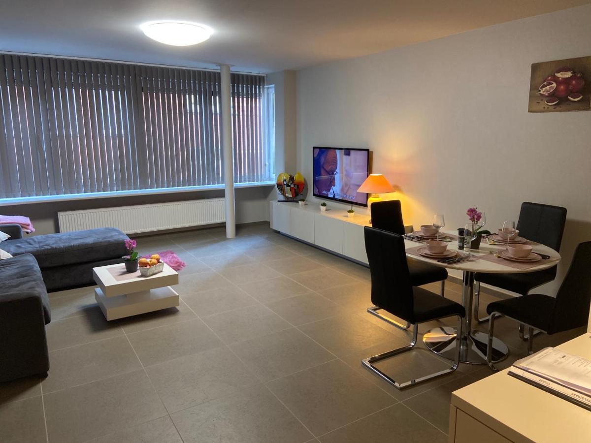 Moderne Appartement Aan Zee Ostende Kültér fotó